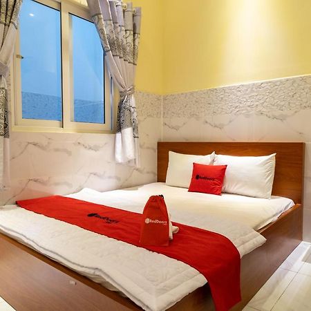 Reddoorz Near Etown 4 Otel Ho Şi Min Dış mekan fotoğraf
