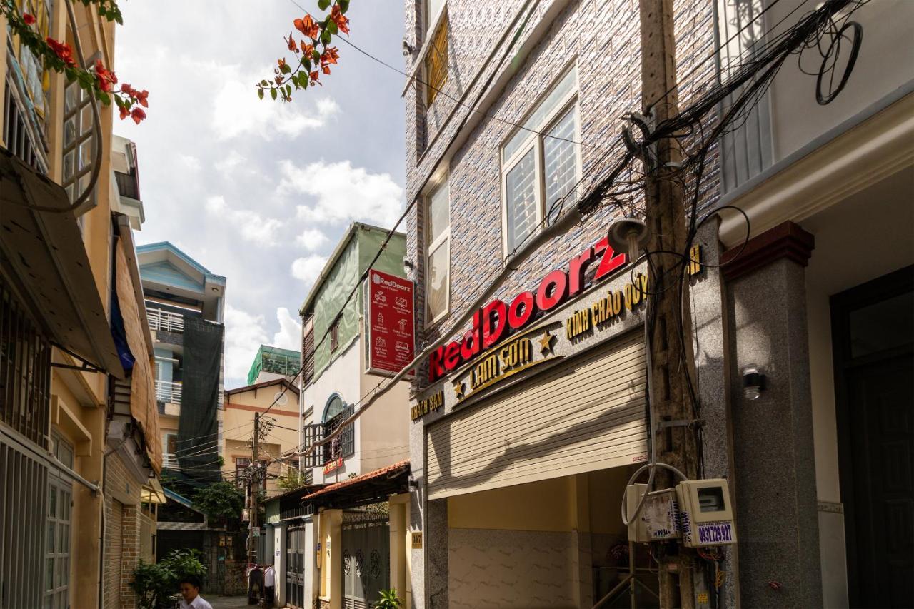 Reddoorz Near Etown 4 Otel Ho Şi Min Dış mekan fotoğraf